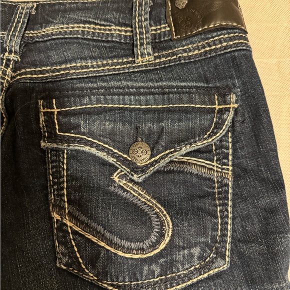 Dark denim Silver ladies jeans. Suki Flap 17”. - Picture 3 of 8
